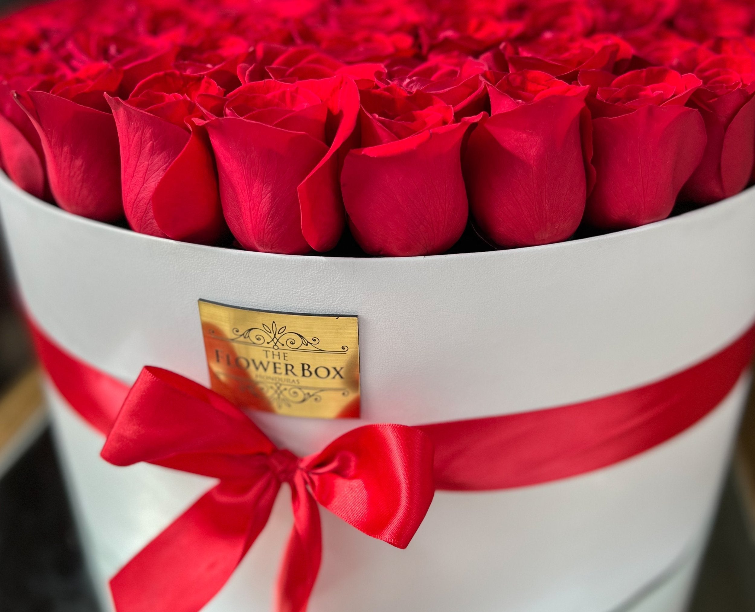100 Roses Box